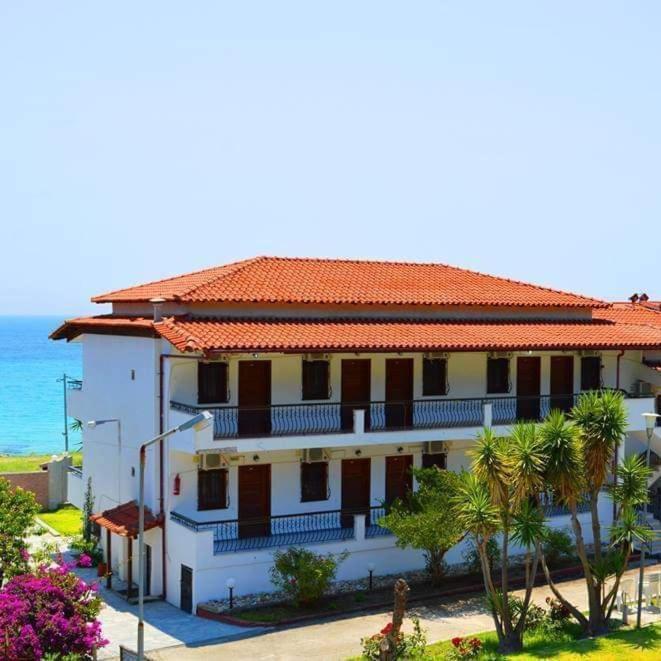 Delfino Hotel Mola Kalyva Exteriér fotografie