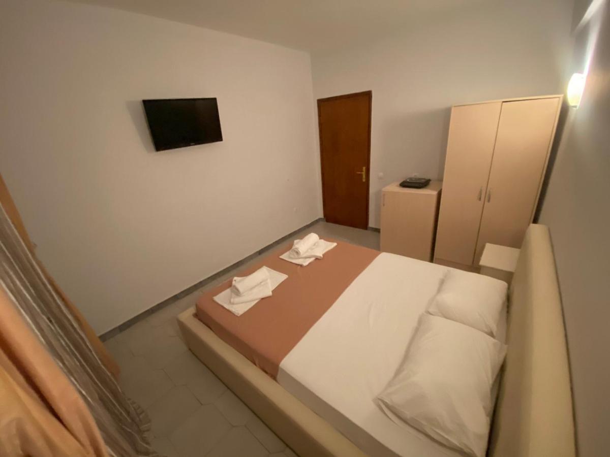 Delfino Hotel Mola Kalyva Exteriér fotografie